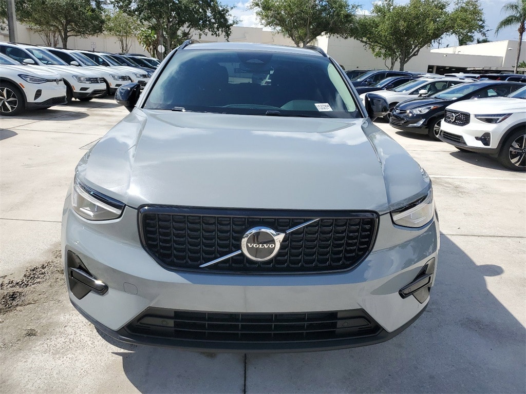 Used 2024 Volvo XC40 Core with VIN YV4L12UK3R2307341 for sale in Coconut Creek, FL