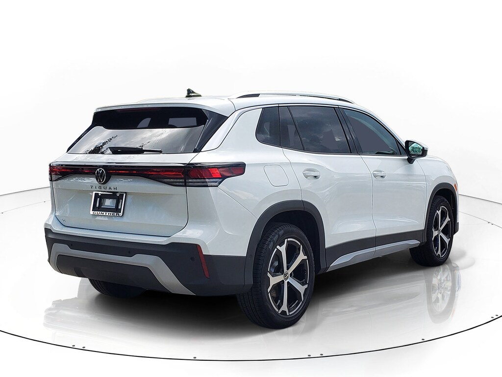 New 2026 Volkswagen Tiguan 2.0T SE SUV
