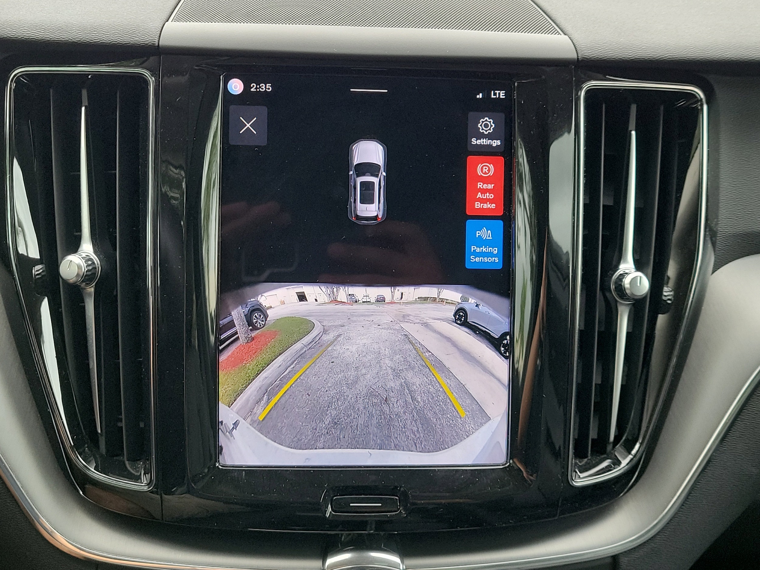2024 Volvo XC60 Core - Photo 28