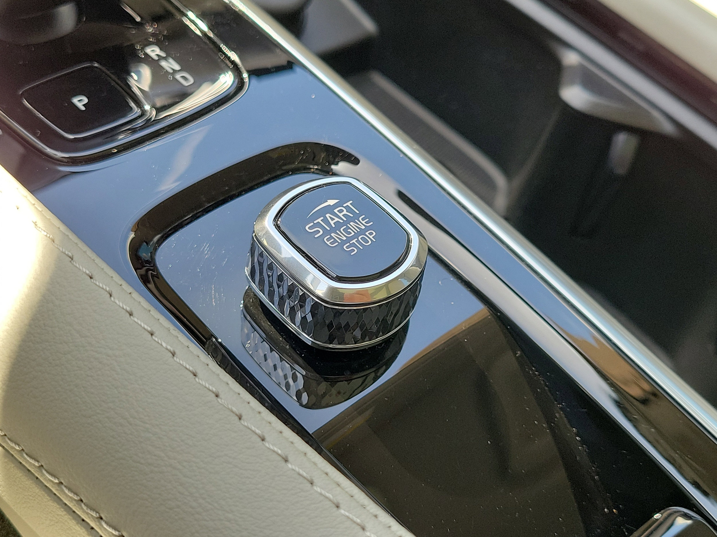 2025 Volvo XC90 Core - Photo 33