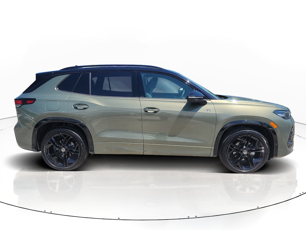 New 2026 Volkswagen Tiguan 2.0T SE R-Line Black SUV