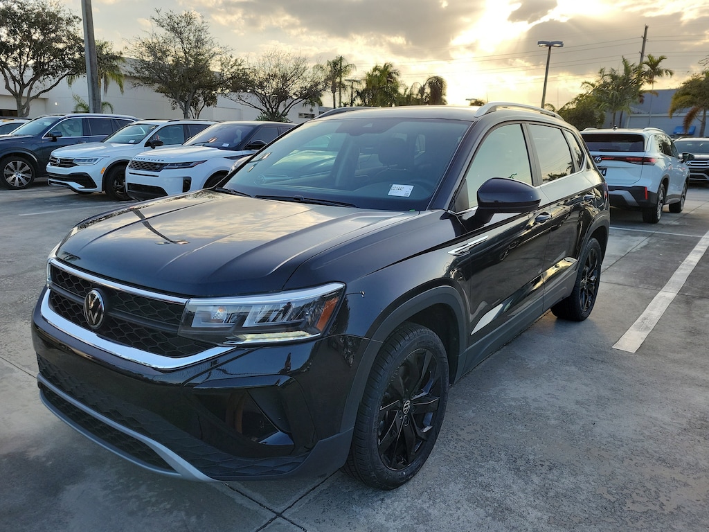 Used 2022 Volkswagen Taos 1.5T SE SUV