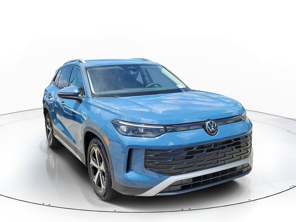 New 2026 Volkswagen Tiguan SE SUV