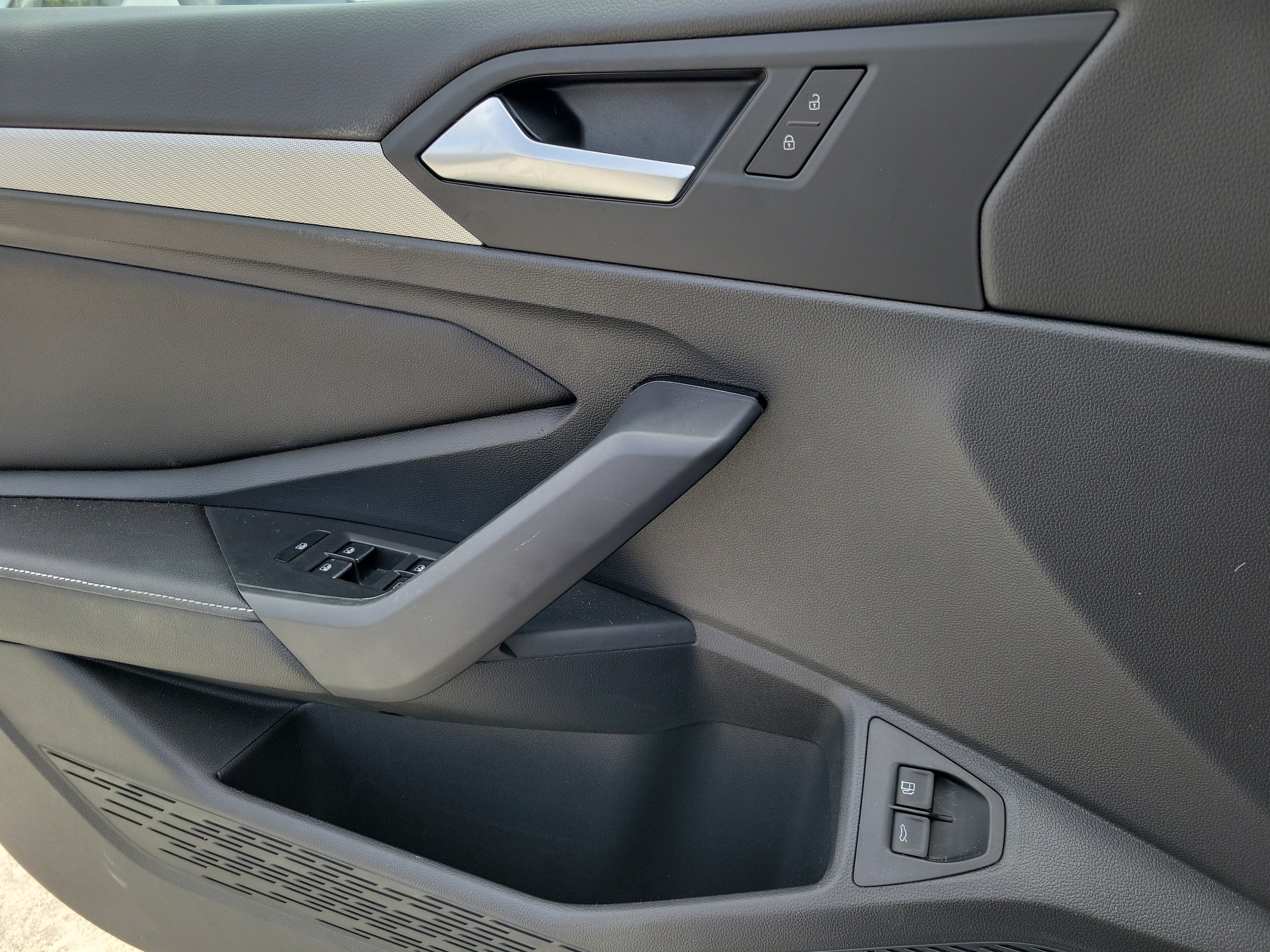 2023 Volkswagen Jetta S - Photo 18