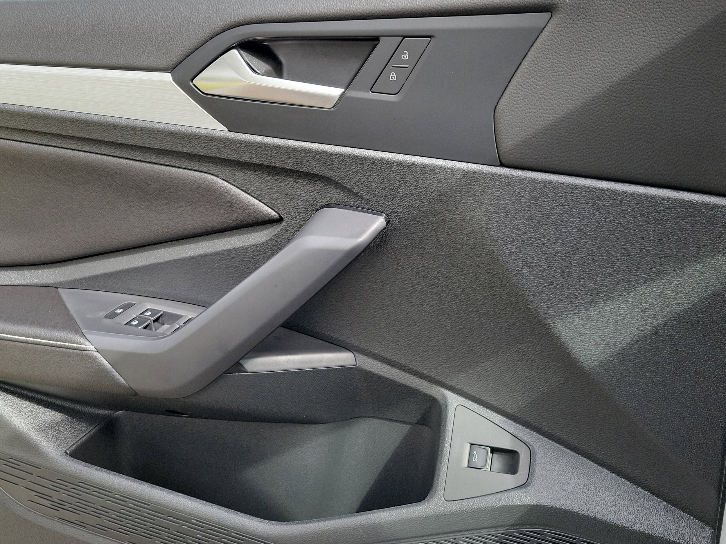2025 Volkswagen Jetta Sport - Photo 16