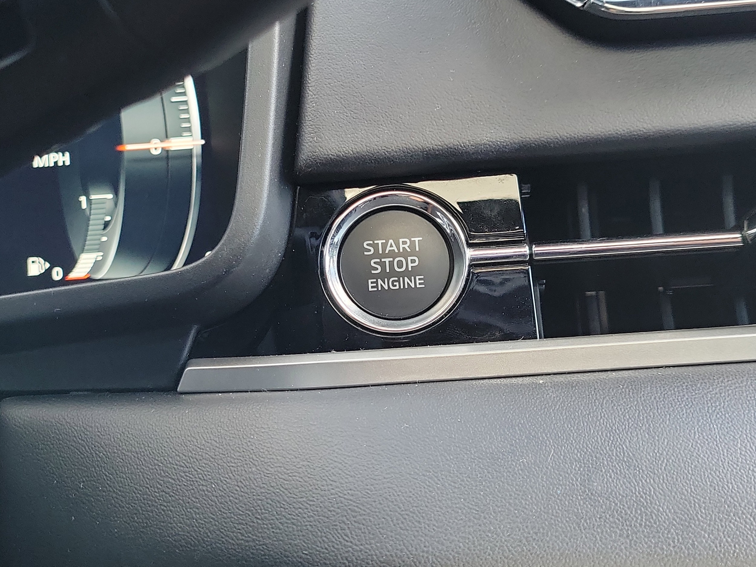 2024 Mitsubishi Outlander SE - Photo 30