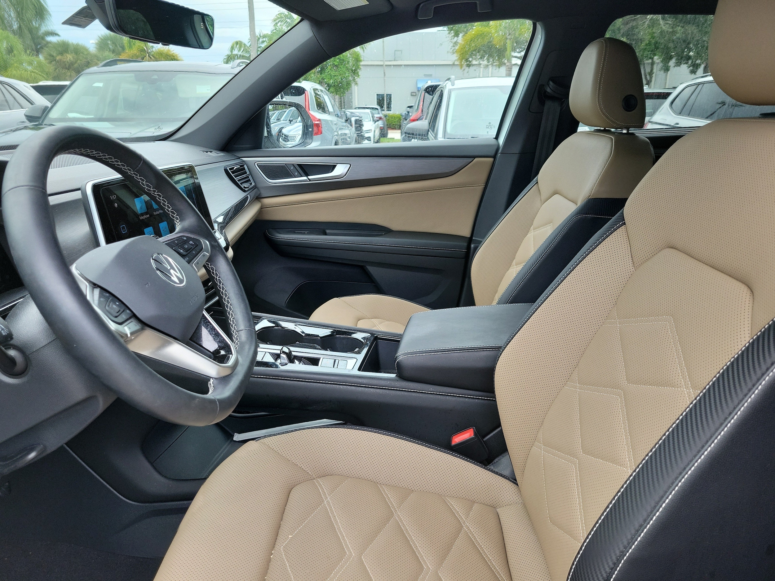 2024 Volkswagen Atlas Cross Sport SE w/Tech - Photo 17