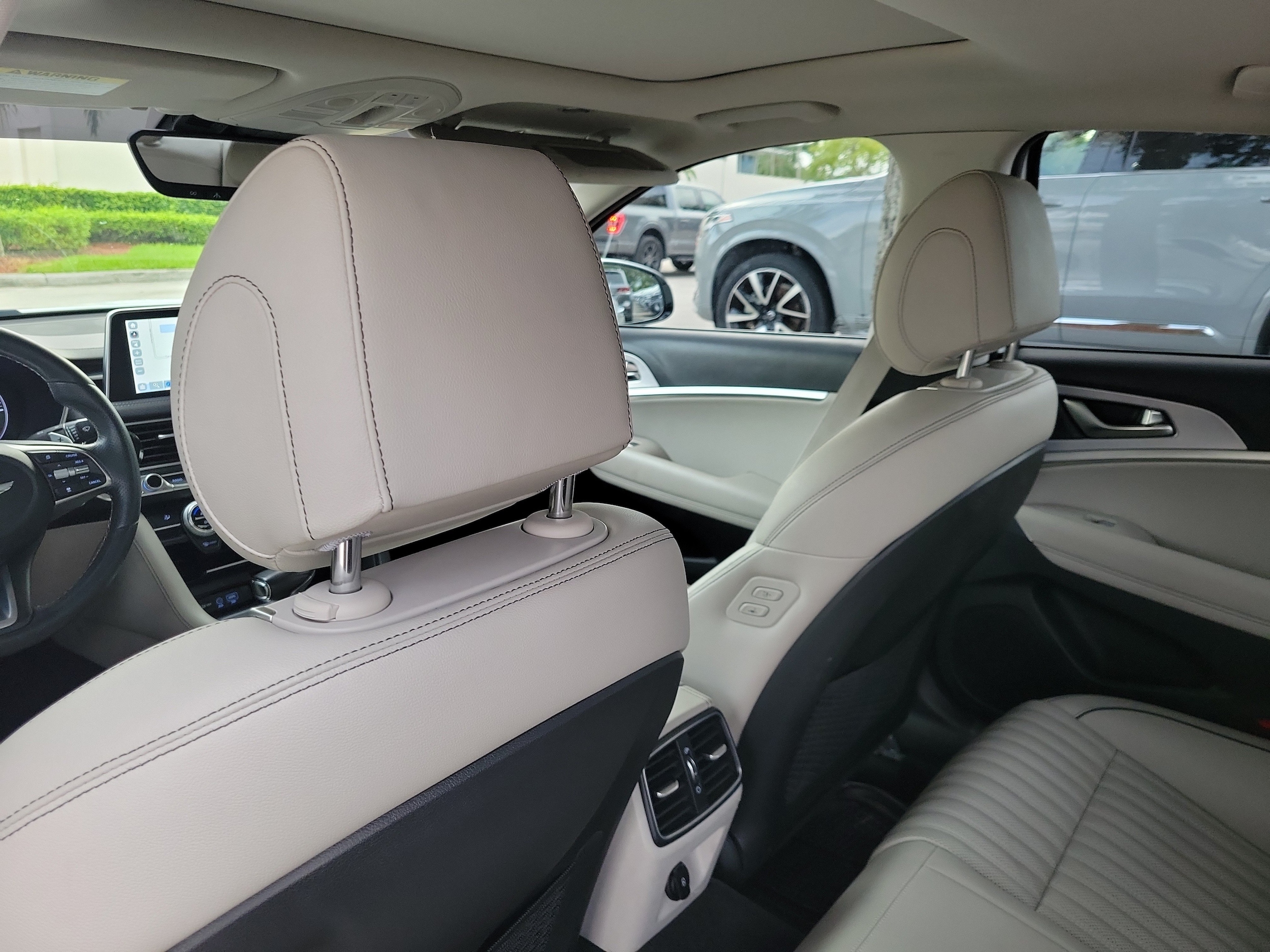 2021 GENESIS G70 Standard - Photo 11