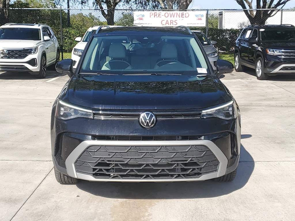 Used 2025 Volkswagen Taos 1.5T SE SUV