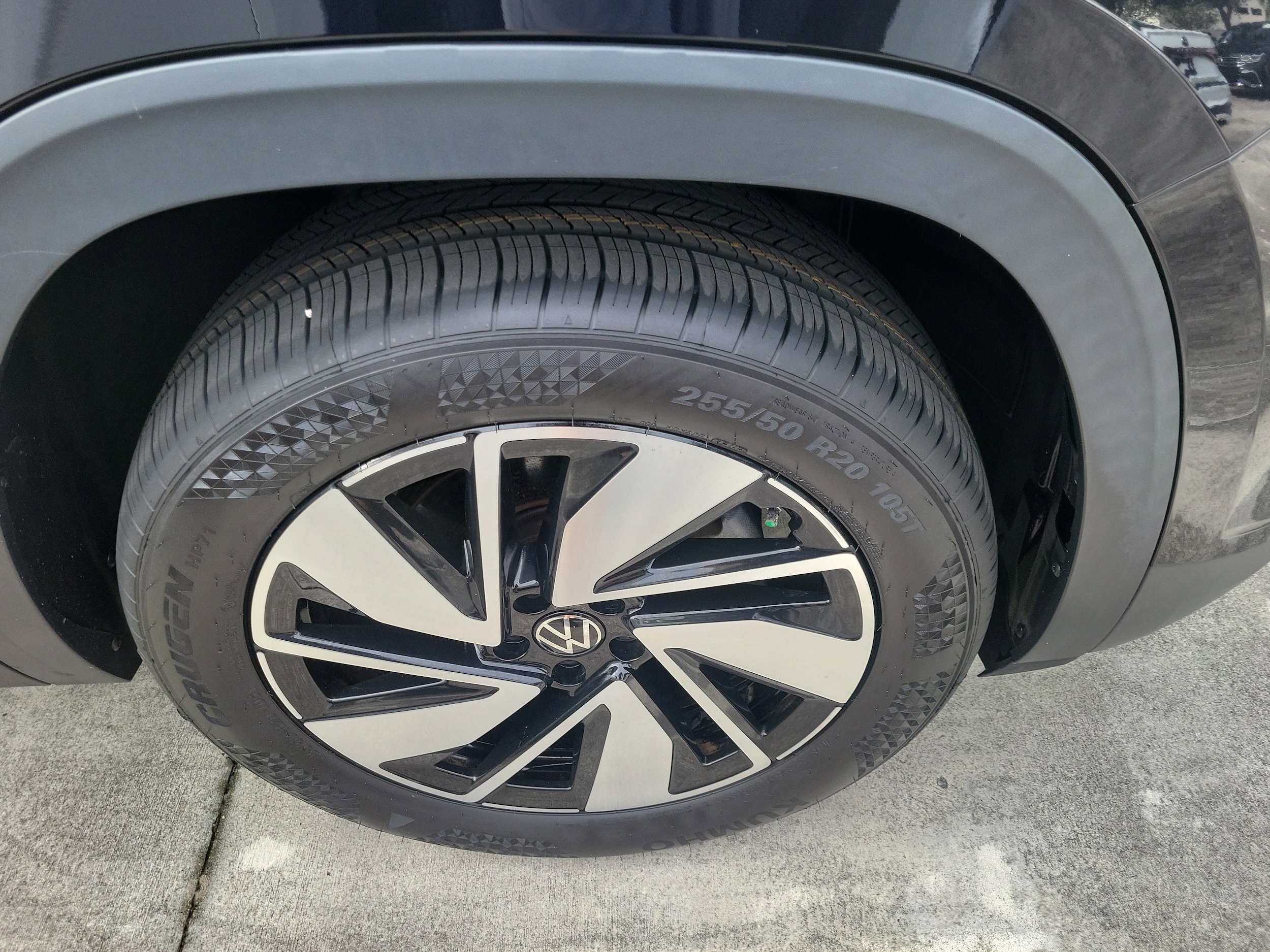 2024 Volkswagen Atlas SE w/Tech - Photo 8
