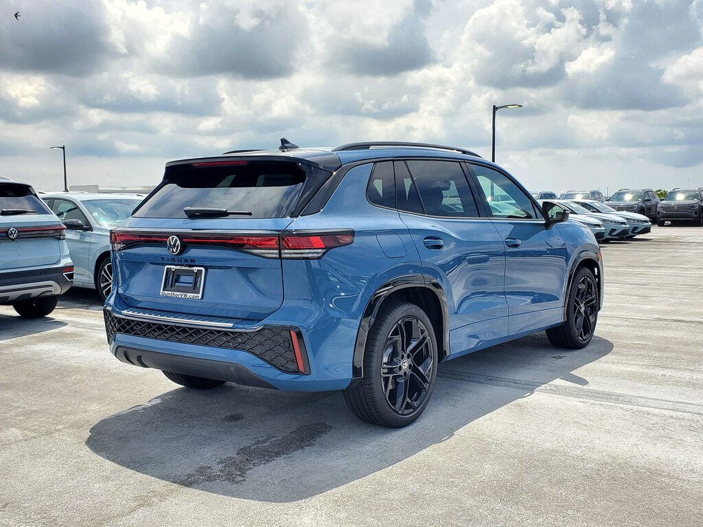 New 2025 Volkswagen Tiguan 2.0T SE R-Line Black SUV