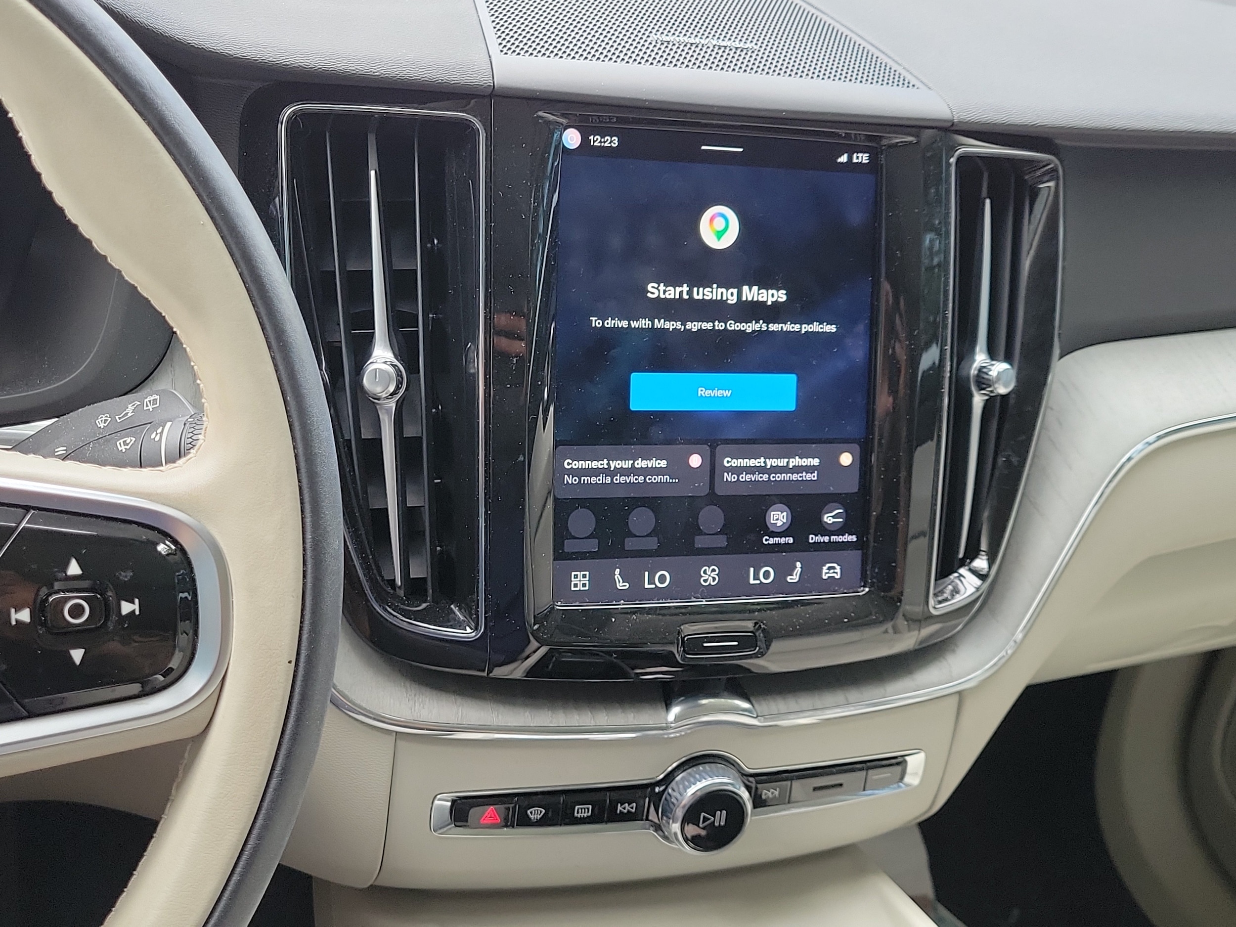 2025 Volvo XC60 Plus - Photo 20