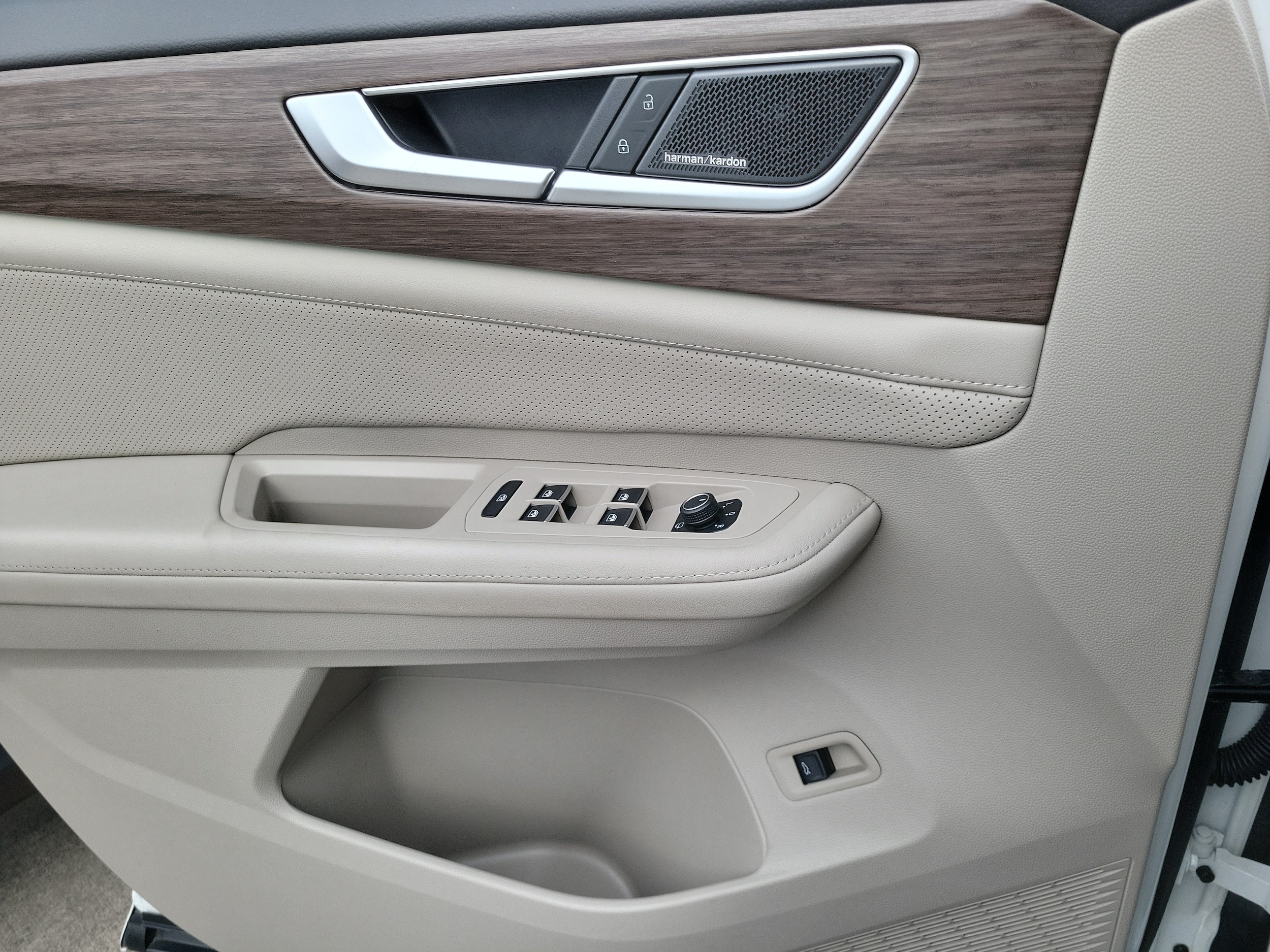 2024 Volkswagen Atlas SEL Premium R-Line - Photo 21
