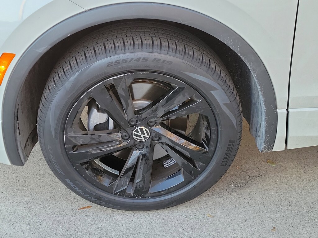 Used 2023 Volkswagen Tiguan 2.0T SE R-Line Black SUV