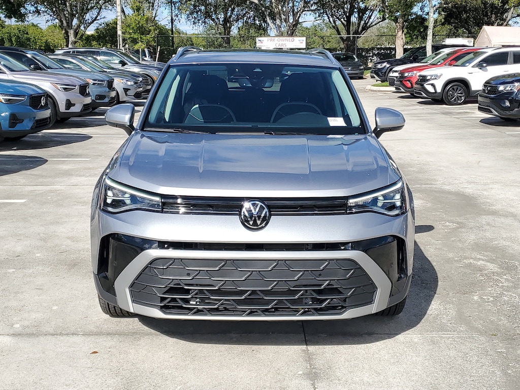 Used 2025 Volkswagen Taos 1.5T SE SUV