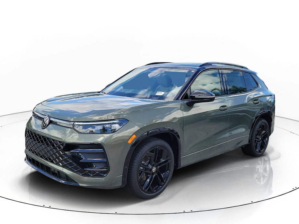 New 2026 Volkswagen Tiguan 2.0T SE R-Line Black SUV