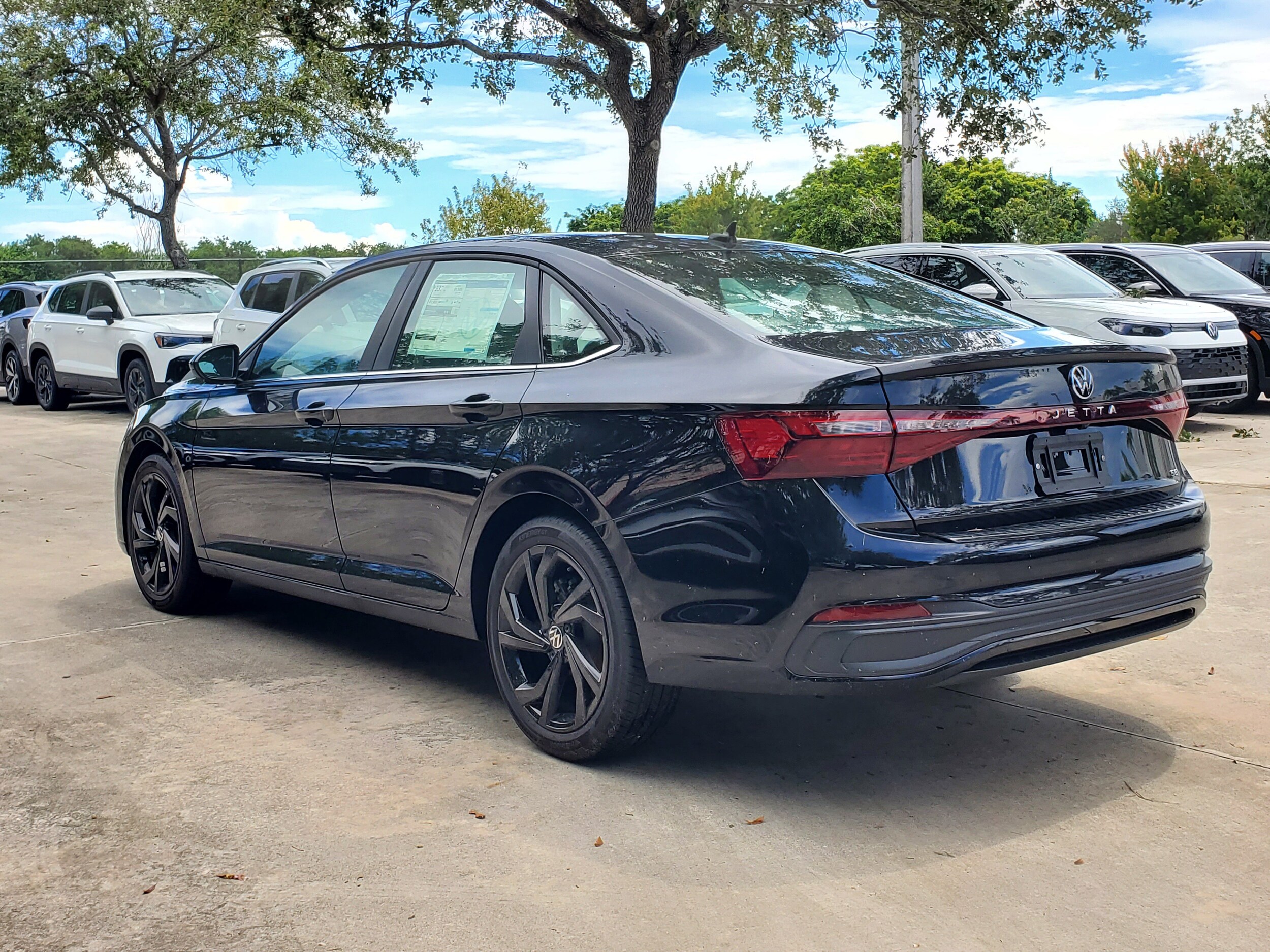 2026 Volkswagen Jetta SE photo 3