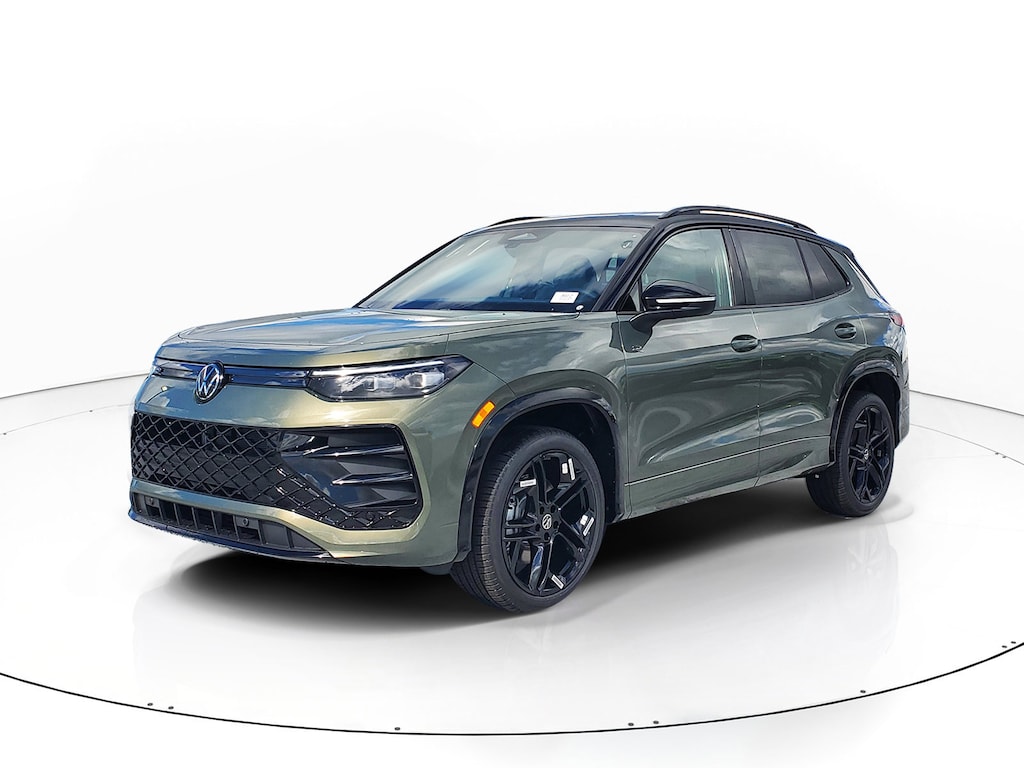 New 2026 Volkswagen Tiguan 2.0T SE R-Line Black SUV
