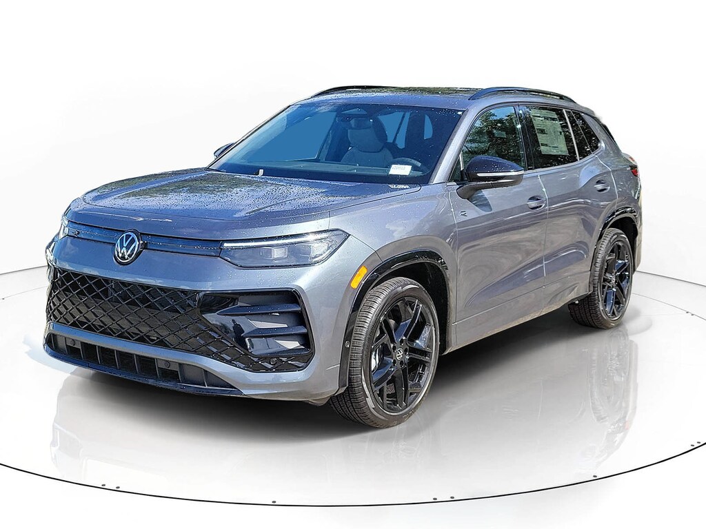 New 2026 Volkswagen Tiguan SE R-Line Black SUV