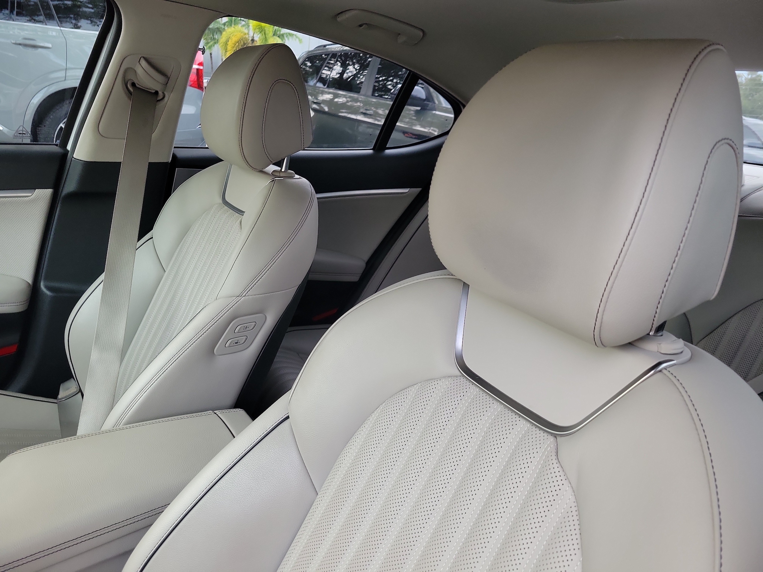 2021 GENESIS G70 Standard - Photo 19