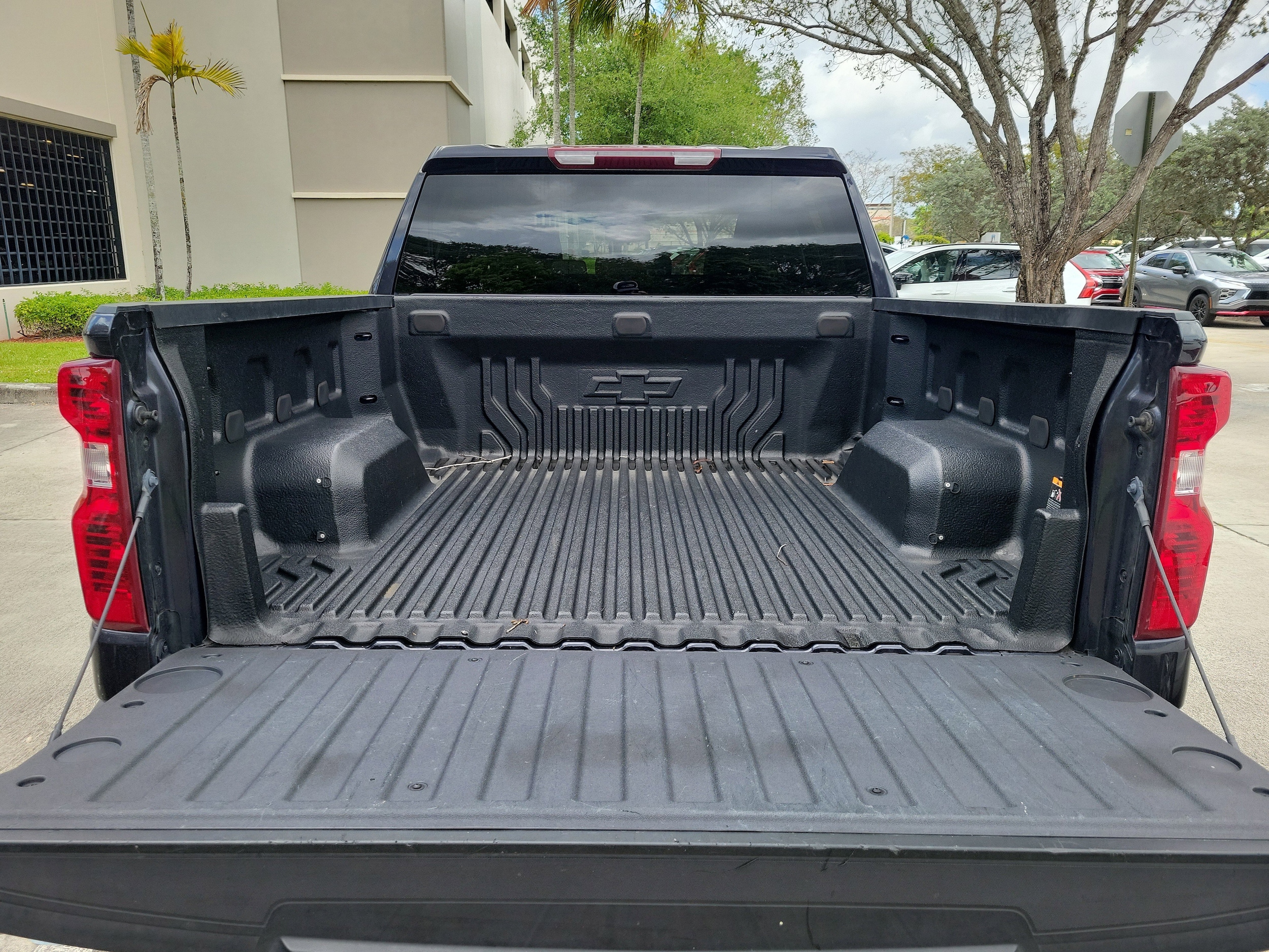 2023 Chevrolet Silverado 1500 Custom - Photo 9