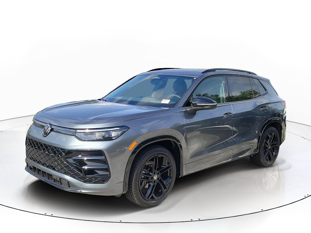 New 2026 Volkswagen Tiguan 2.0T SE R-Line Black SUV