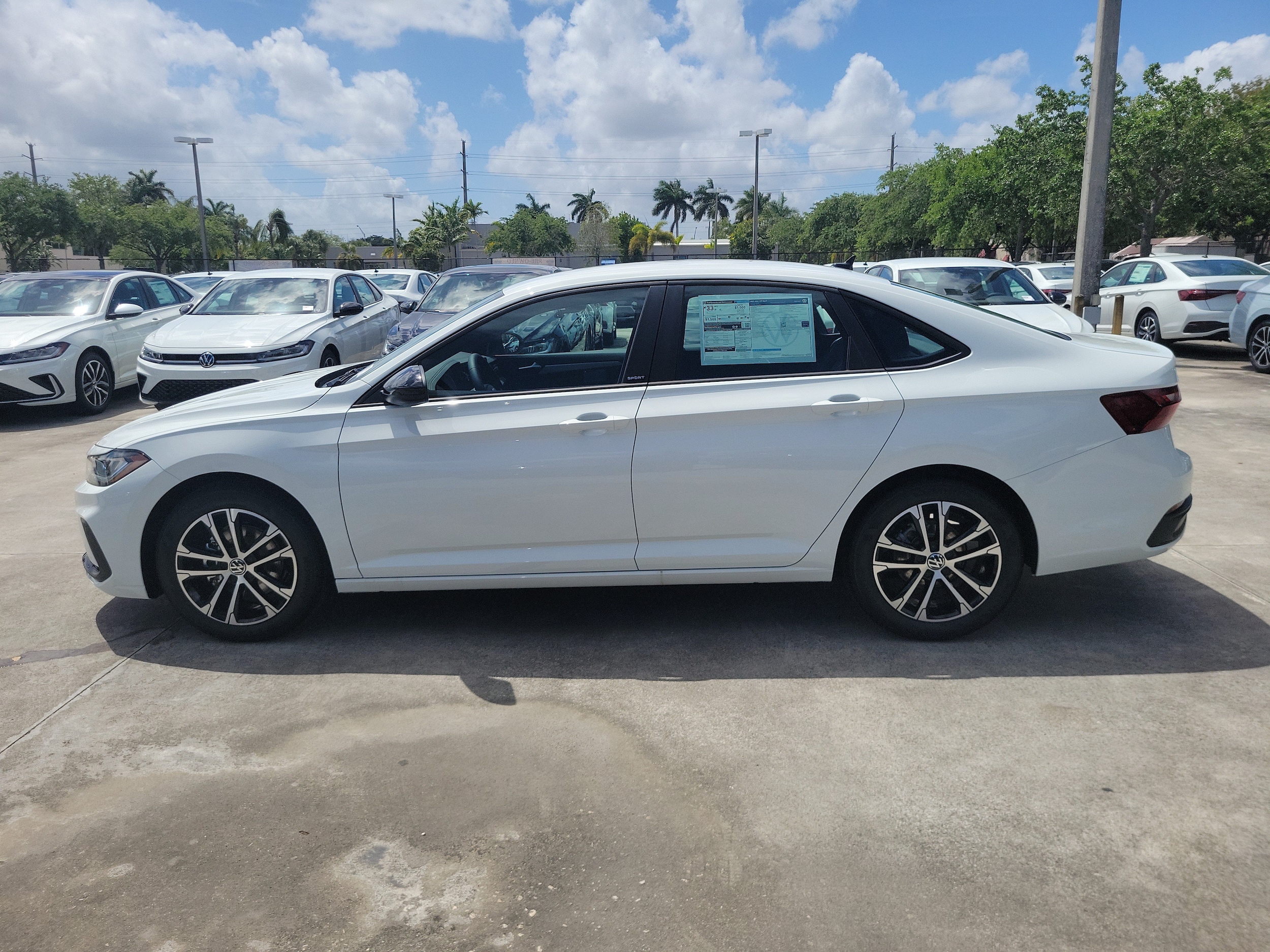 2026 Volkswagen Jetta Sport - Photo 8