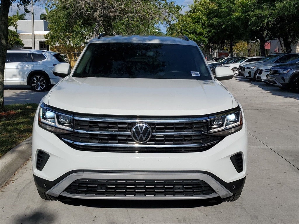 Certified 2022 Volkswagen Atlas SE w/Tech with VIN 1V2WR2CA0NC507825 for sale in Coconut Creek, FL