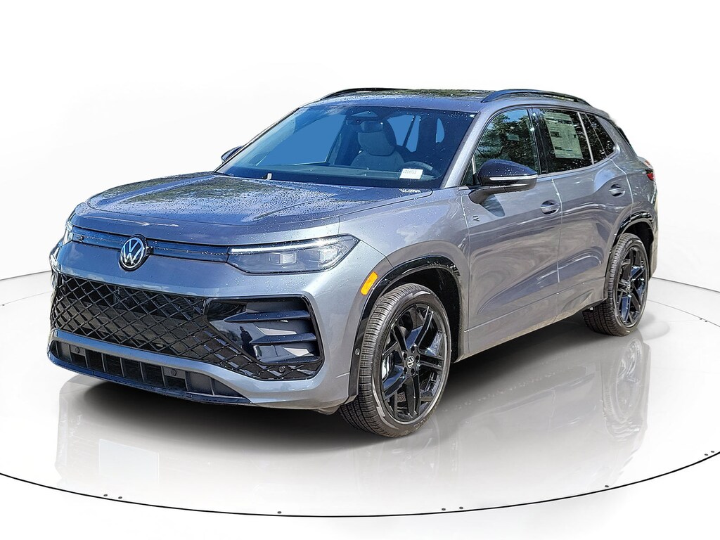 New 2026 Volkswagen Tiguan SE R-Line Black SUV