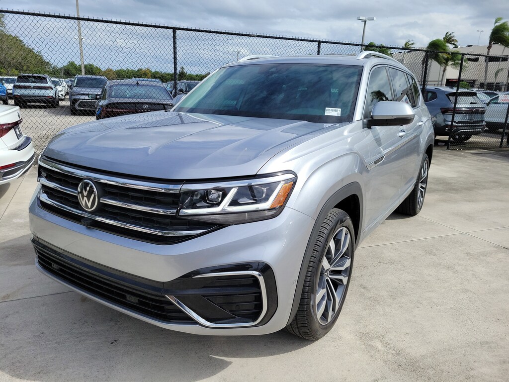 Certified 2023 Volkswagen Atlas 3.6L V6 SEL Premium R-Line SUV