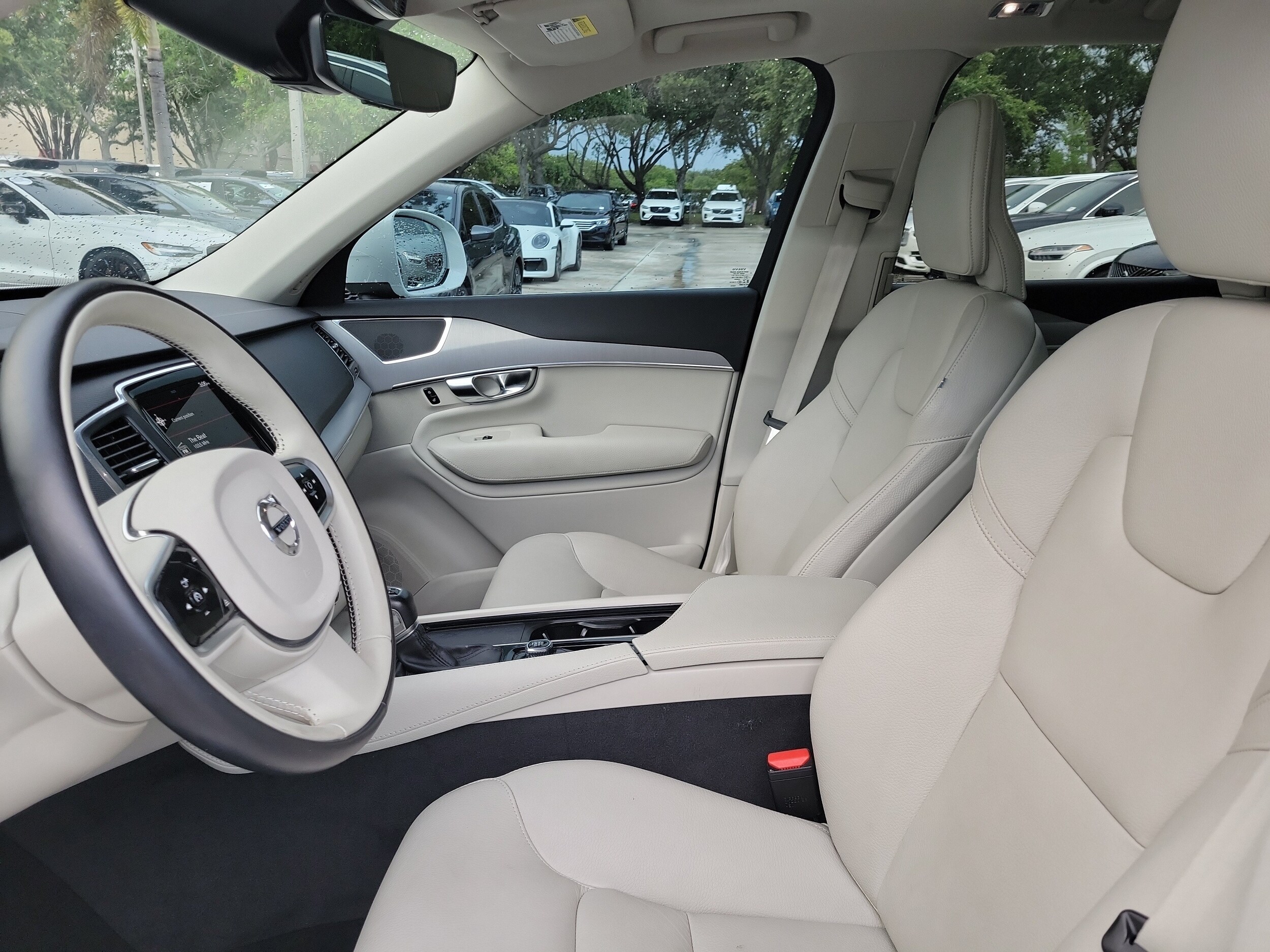 2022 Volvo XC90 Momentum - Photo 17