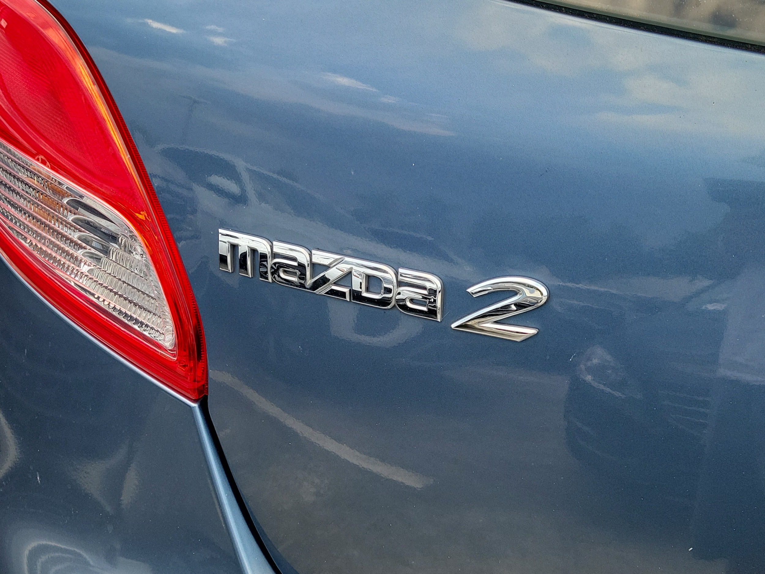 2014 Mazda Mazda2 Touring - Photo 9