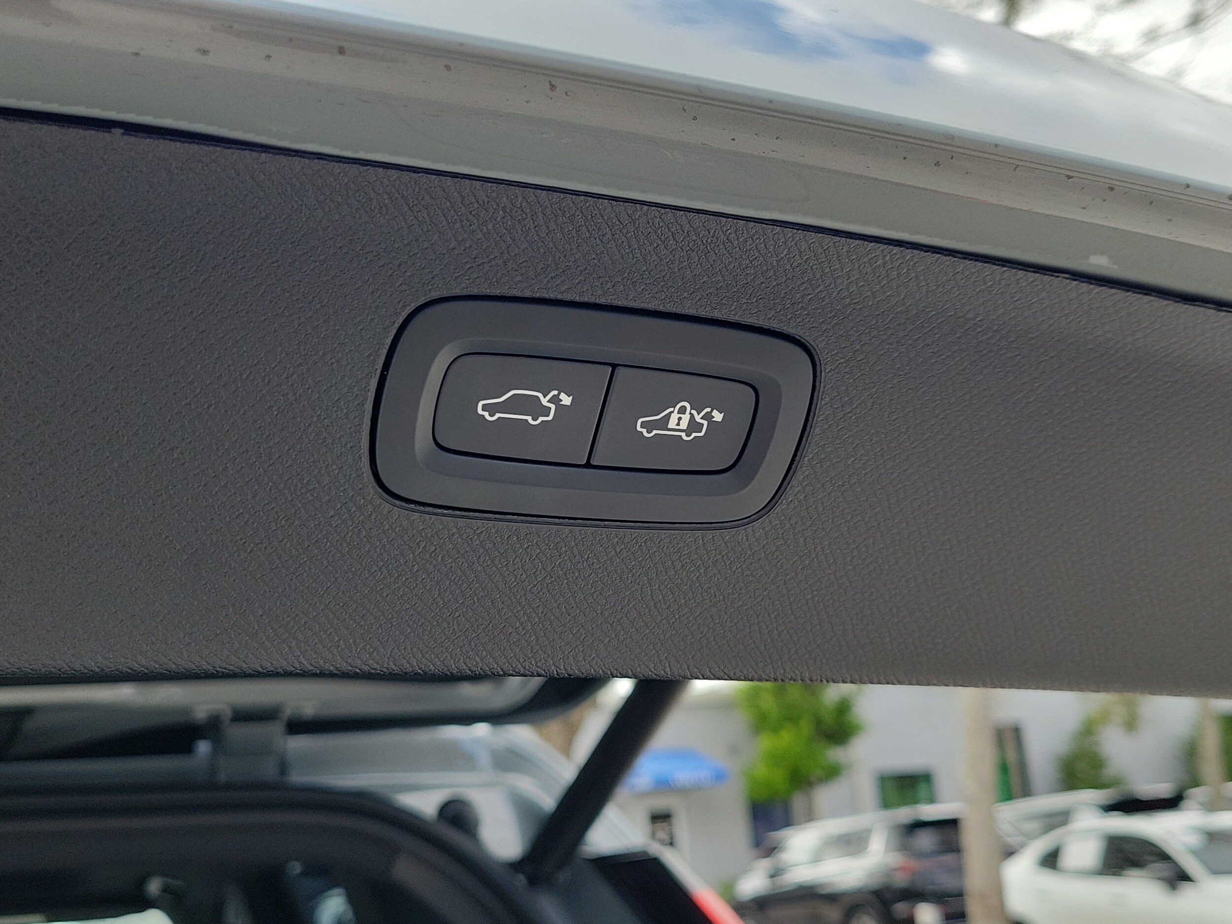 2025 Volvo XC90 Ultra - Photo 12