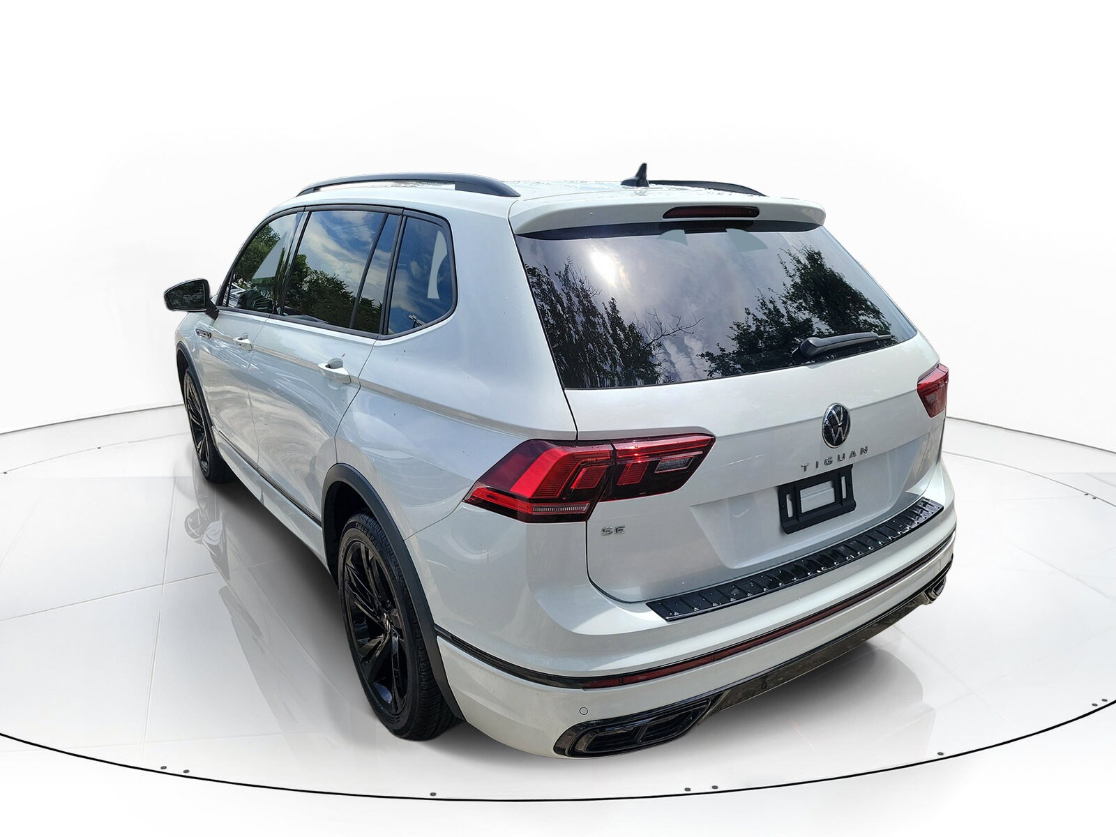 2023 Volkswagen Tiguan SE R-LINE BLACK - Photo 6