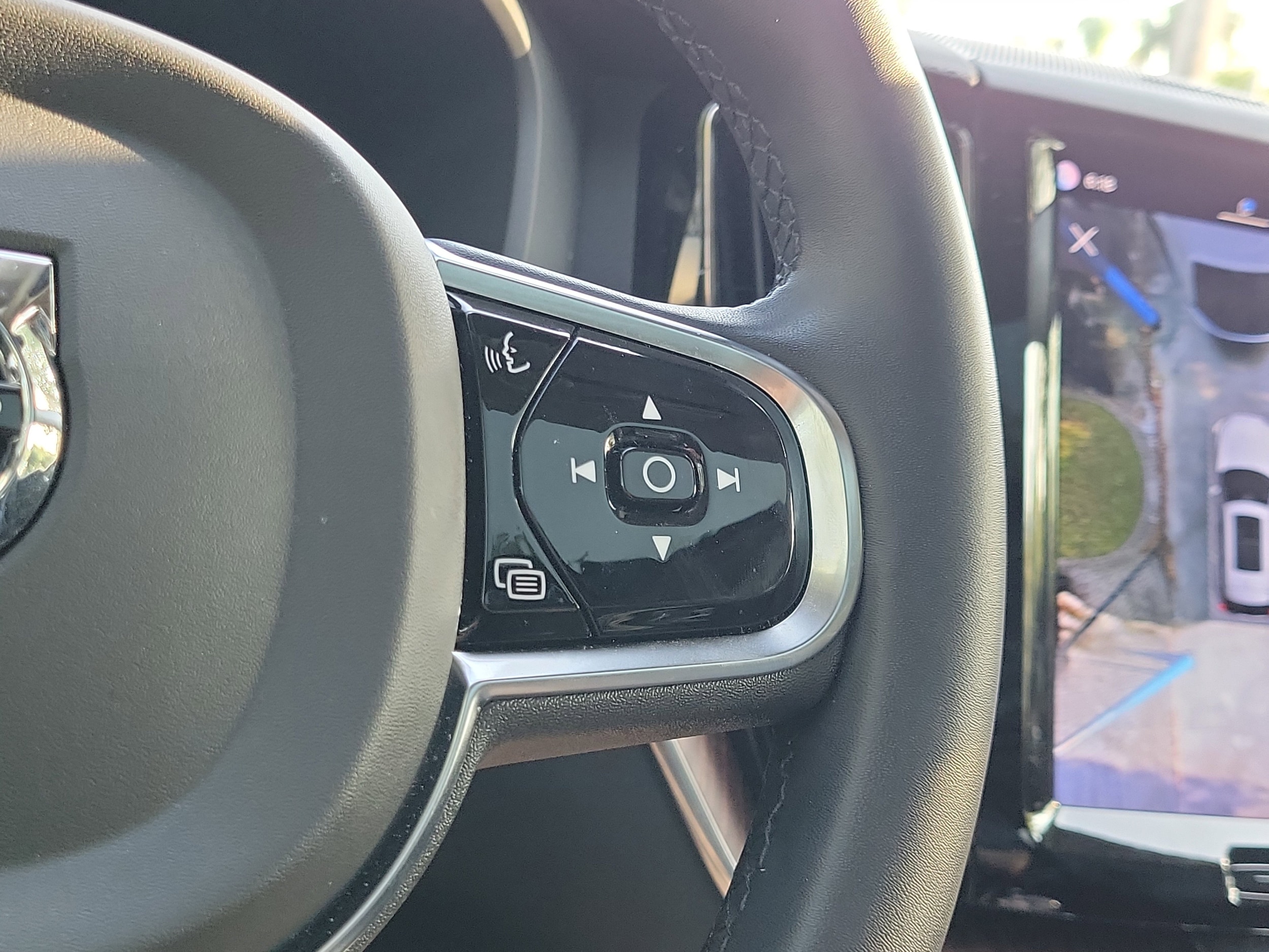 2023 Volvo XC60 Ultimate - Photo 22