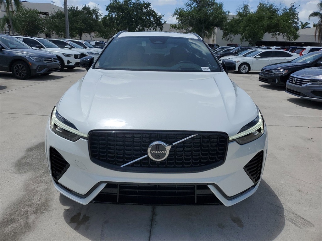 Used 2024 Volvo XC60 Ultimate with VIN YV4H60DM2R1941792 for sale in Coconut Creek, FL