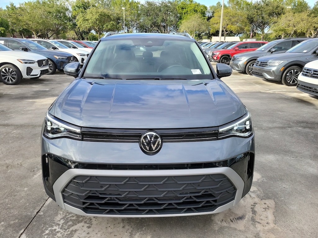 Used 2025 Volkswagen Taos 1.5T SE SUV