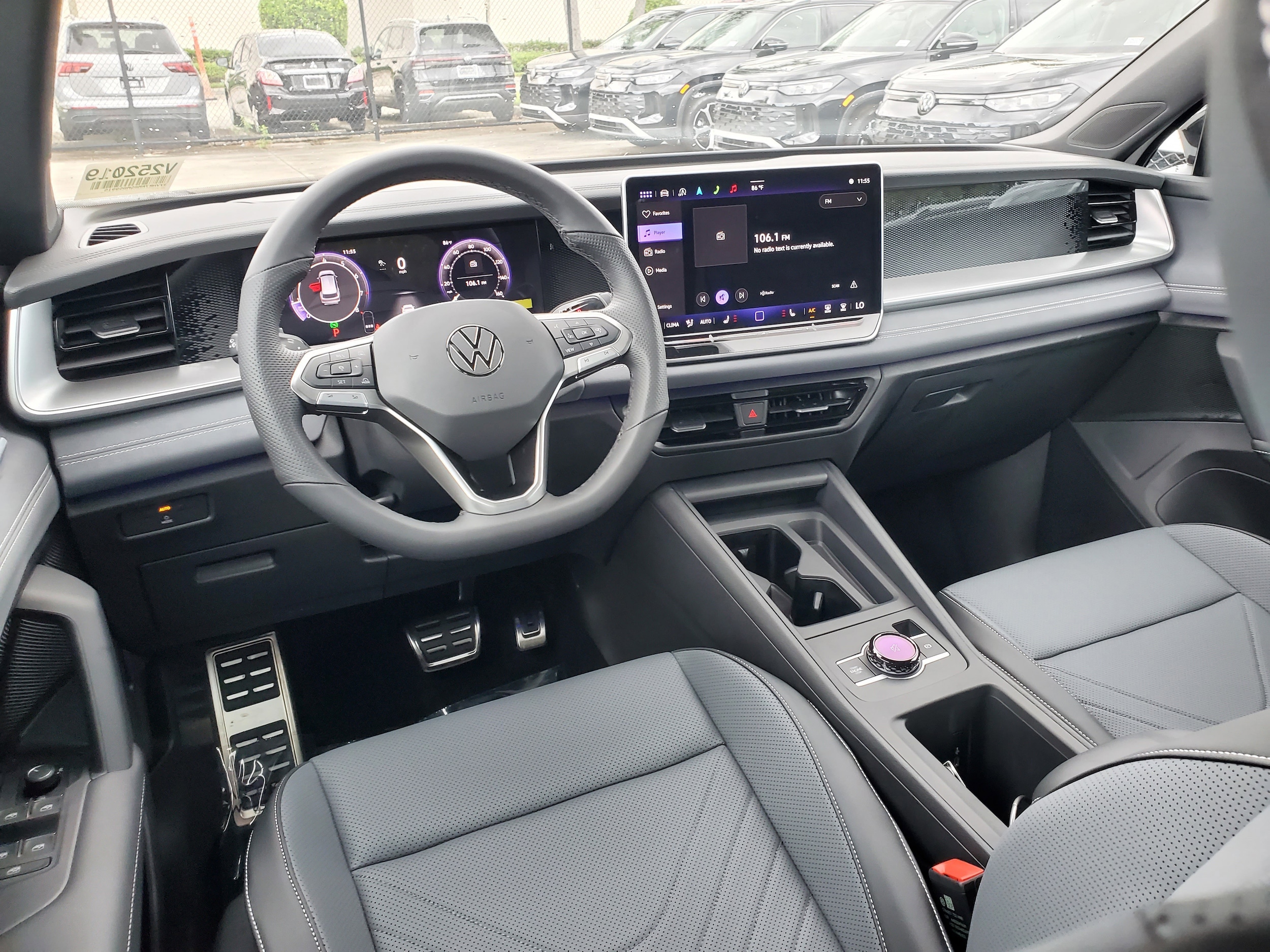 2026 Volkswagen Tiguan SE R-LINE BLACK - Photo 9