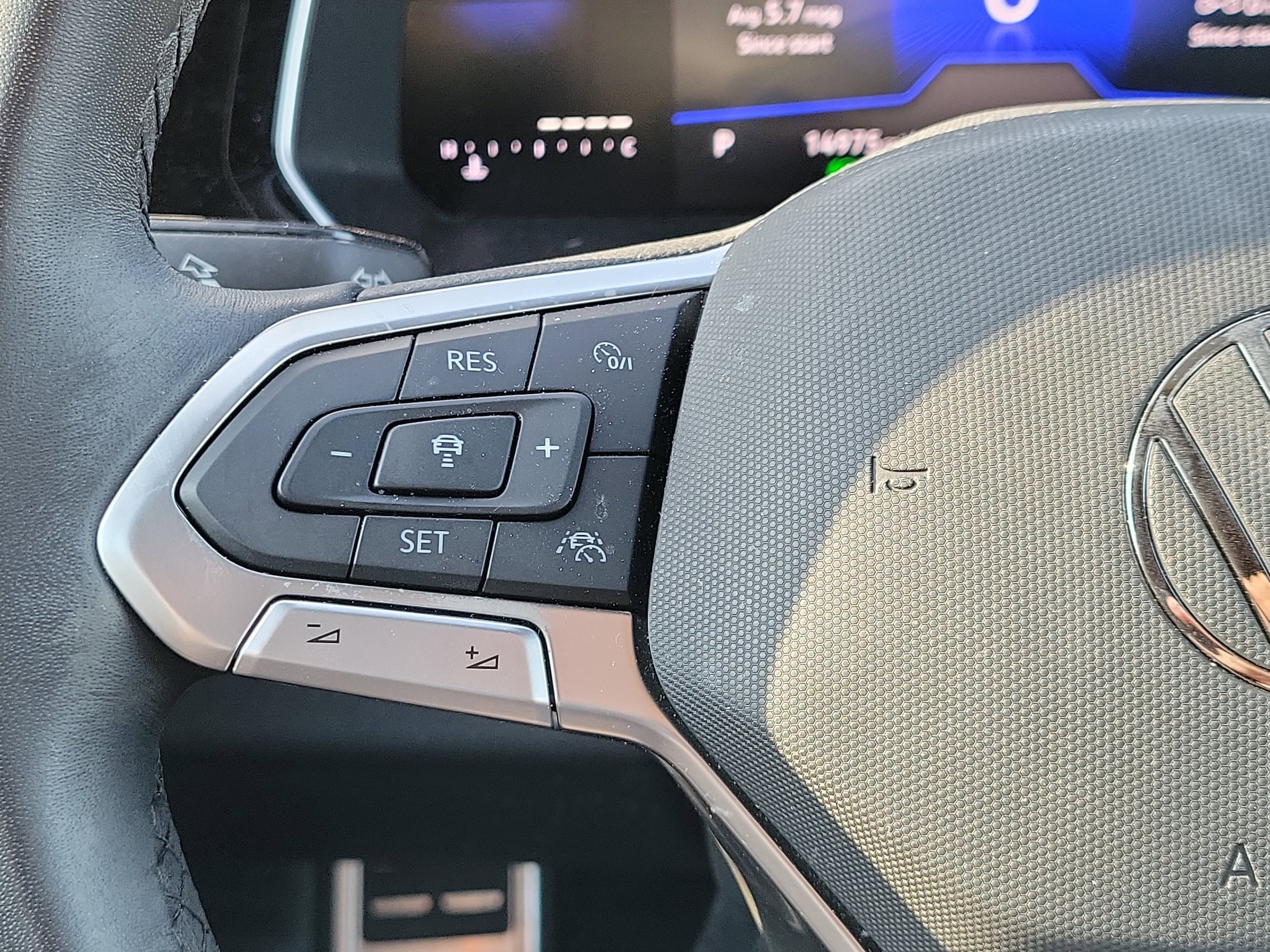 2024 Volkswagen Jetta Sport - Photo 19