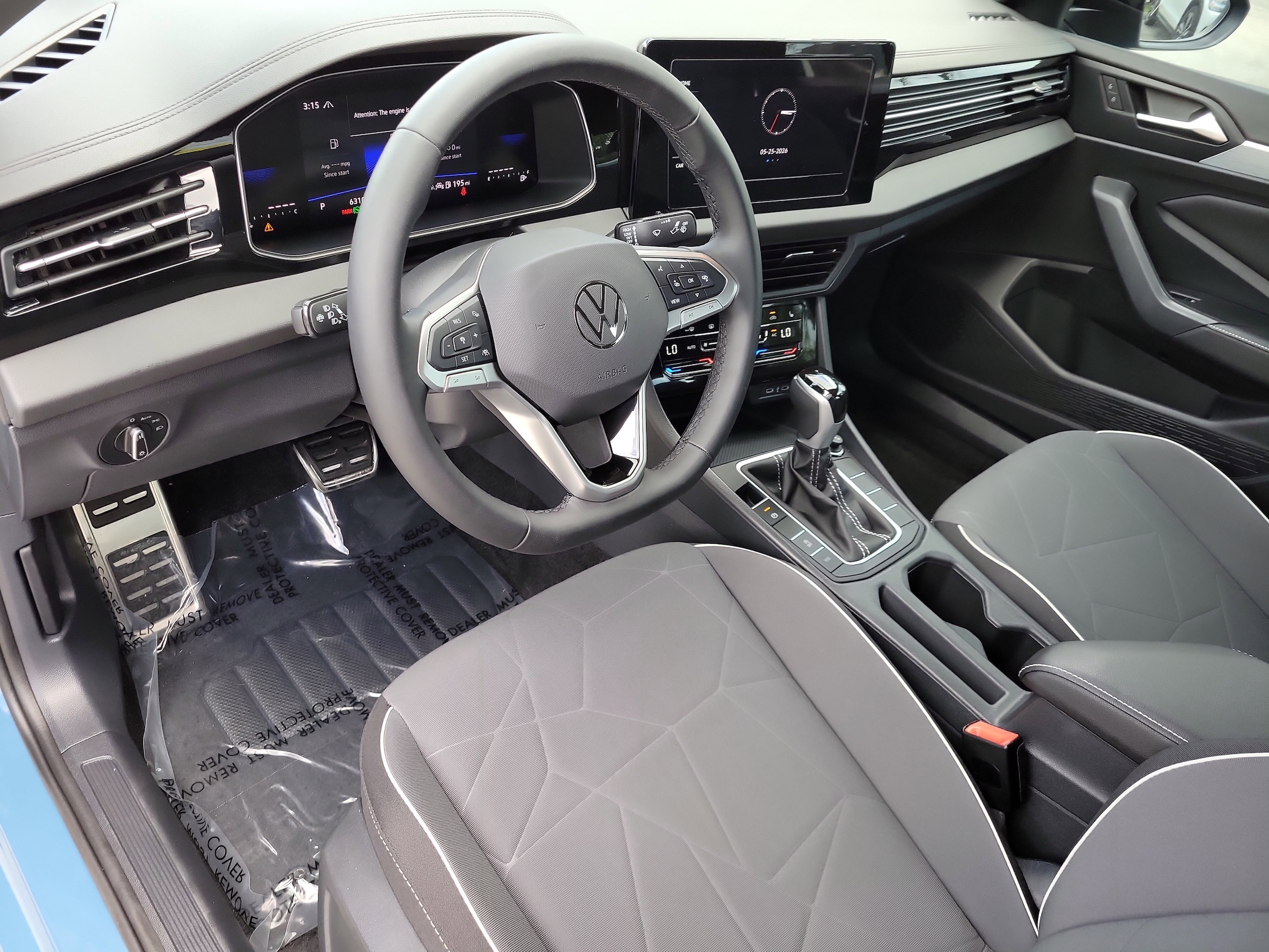 2025 Volkswagen Jetta Sport - Photo 18