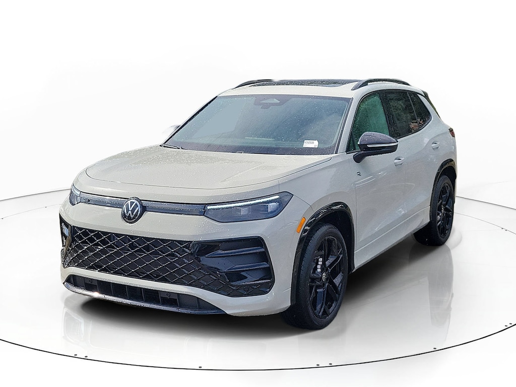 New 2026 Volkswagen Tiguan SE R-Line Black SUV