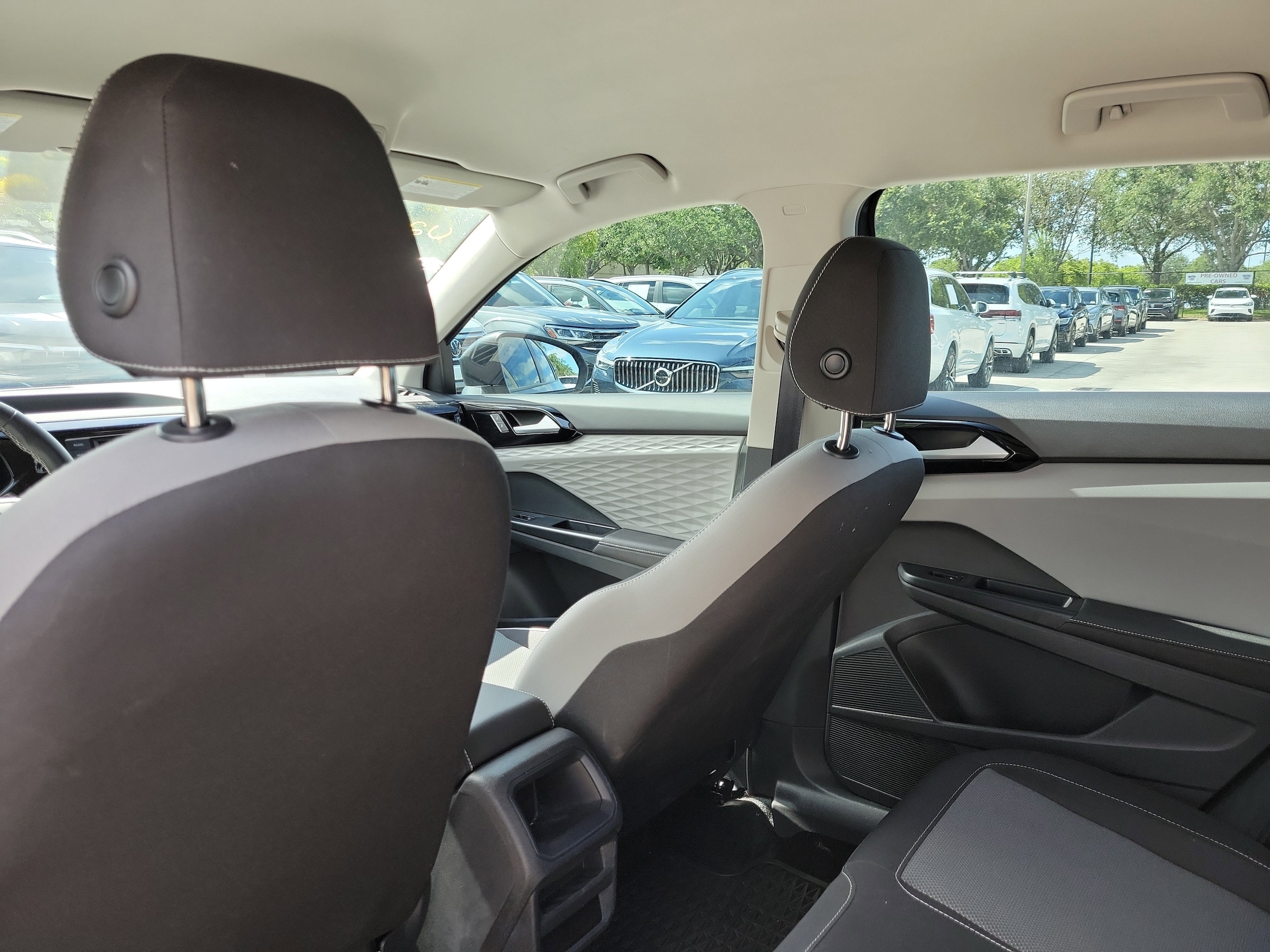 2024 Volkswagen Taos S - Photo 14