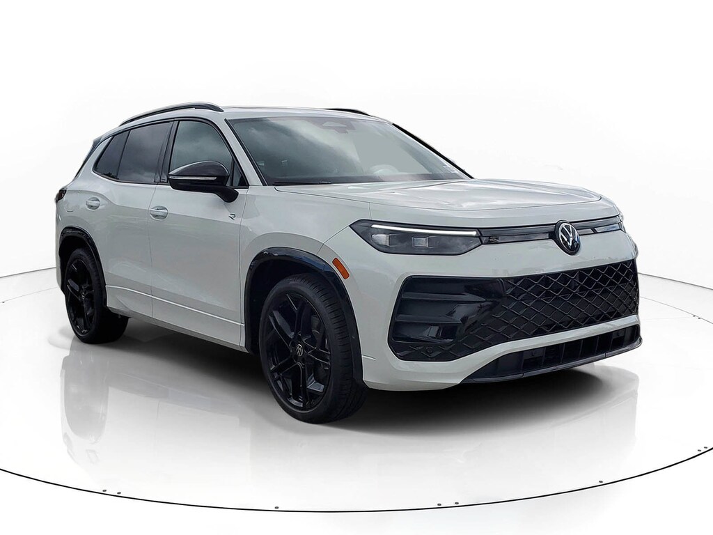 New 2026 Volkswagen Tiguan SE R-Line Black SUV