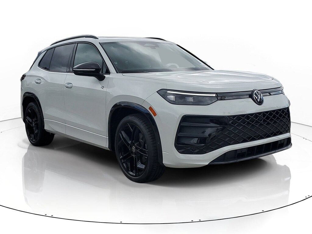 New 2026 Volkswagen Tiguan SE R-Line Black SUV