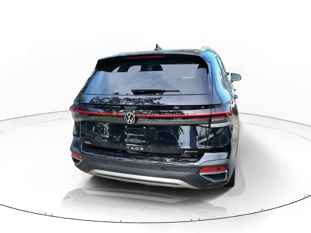 New 2026 Volkswagen Taos 1.5T SEL SUV