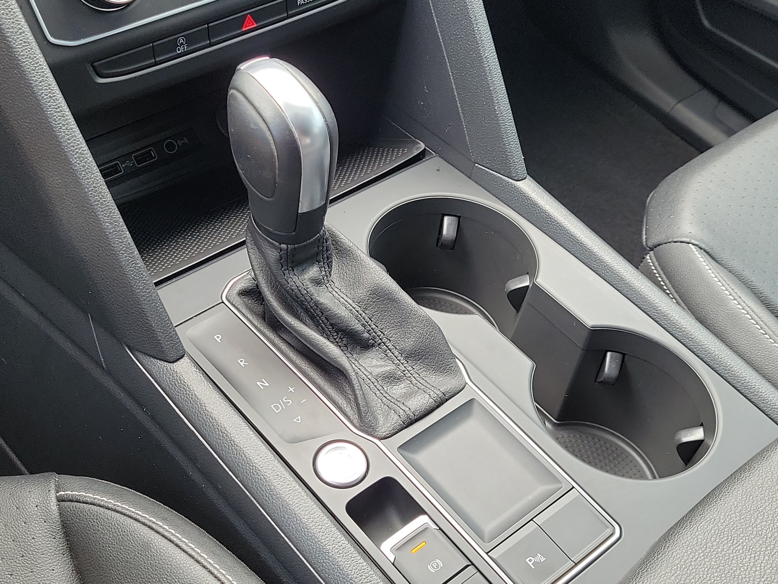 2020 Volkswagen Atlas Cross Sport SE w/Tech - Photo 26