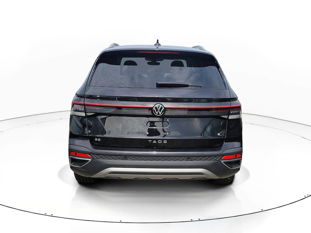 New 2026 Volkswagen Taos 1.5T SE SUV