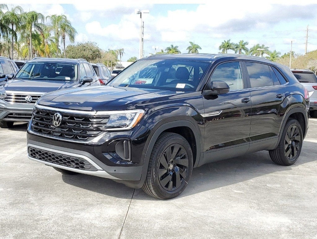 New 2026 Volkswagen Atlas Cross Sport 2.0T SE w/Technology SUV