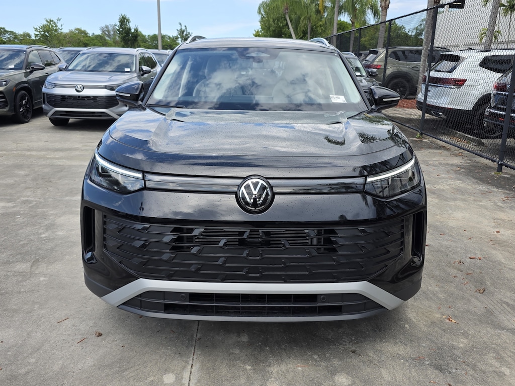 New 2026 Volkswagen Tiguan SE SUV