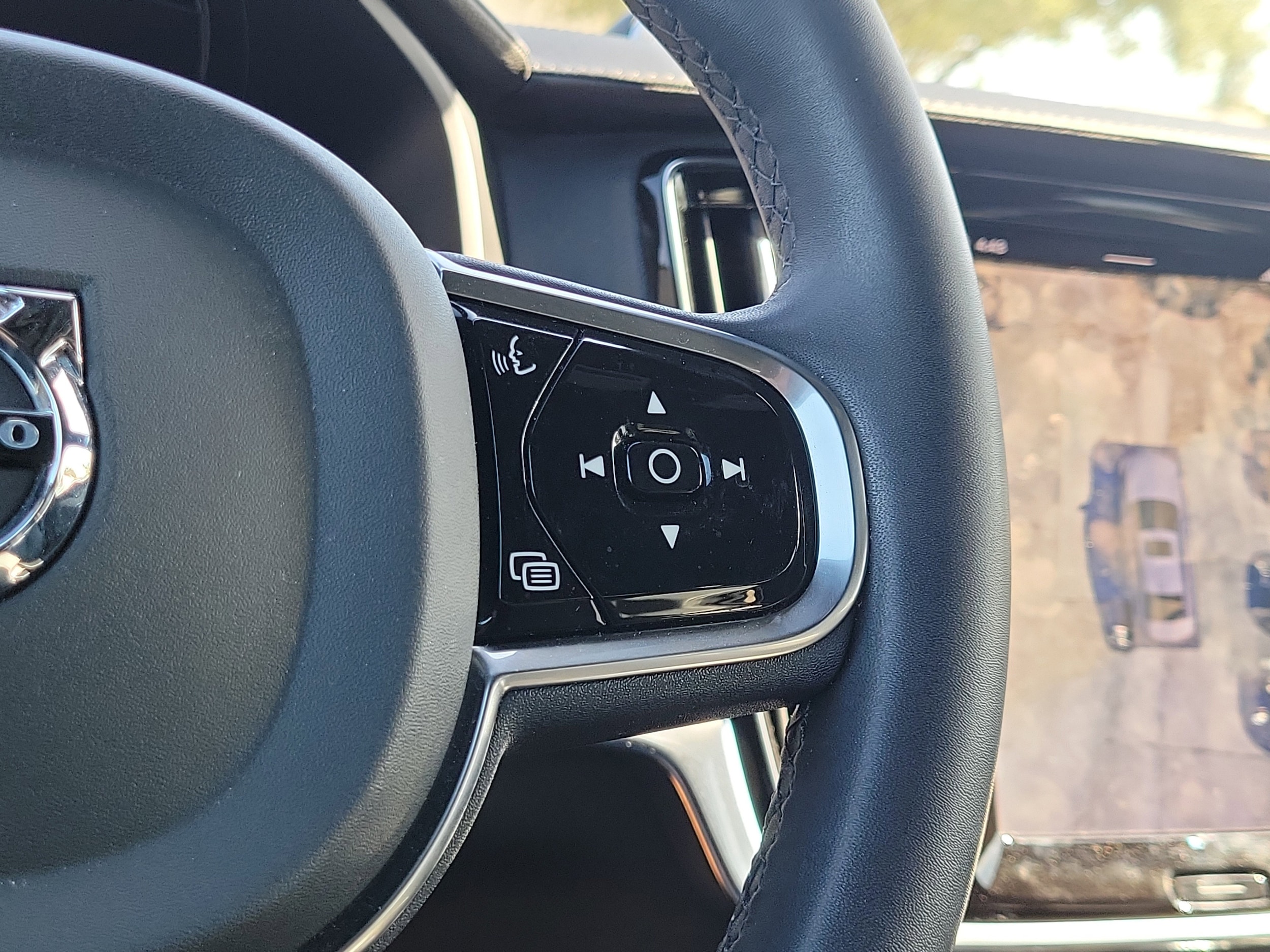 2023 Volvo S90 Ultimate - Photo 24